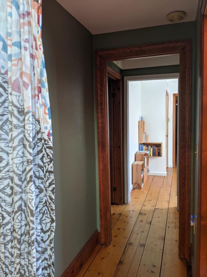 Hostel Tevere Warren Bagian luar foto