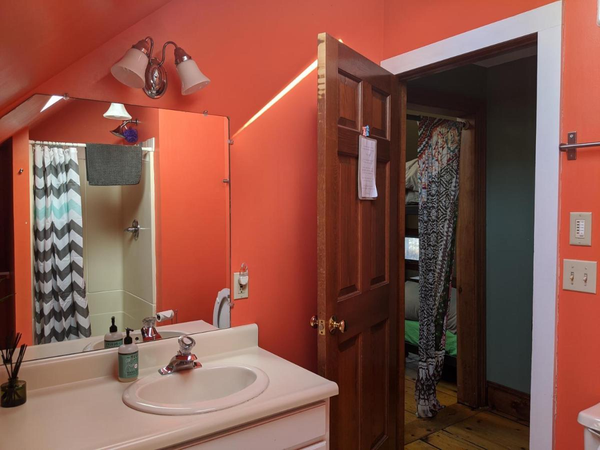 Hostel Tevere Warren Bagian luar foto